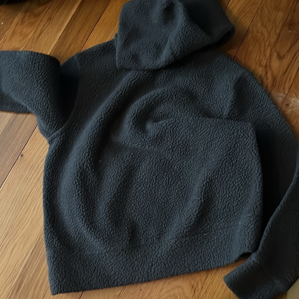 Old Navy fleece quarter zip hoodie perfect condition size is S 6/7 fit us 5/6. - Picture 4 of 4